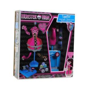 Monster High Tapeffiti Fashion Design Exclusive 10.5" Doll Playset